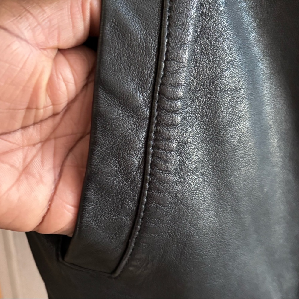Treasure & Bond Women’s Black Leather Moto Vest Size M Asymmetrical Zip - Picture 12 of 15